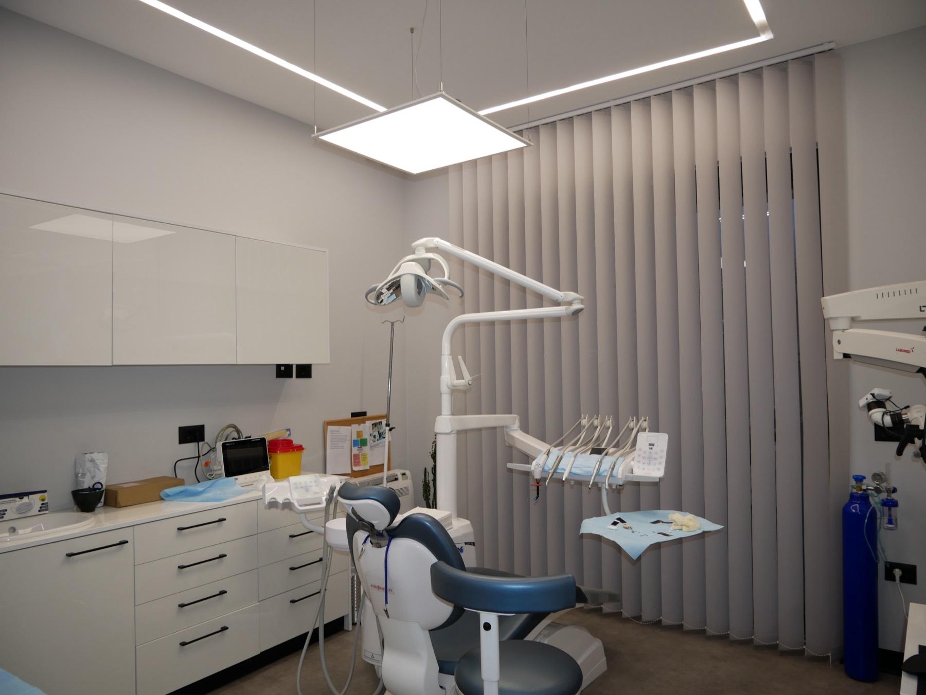 Treatment room at our partner dental clinic